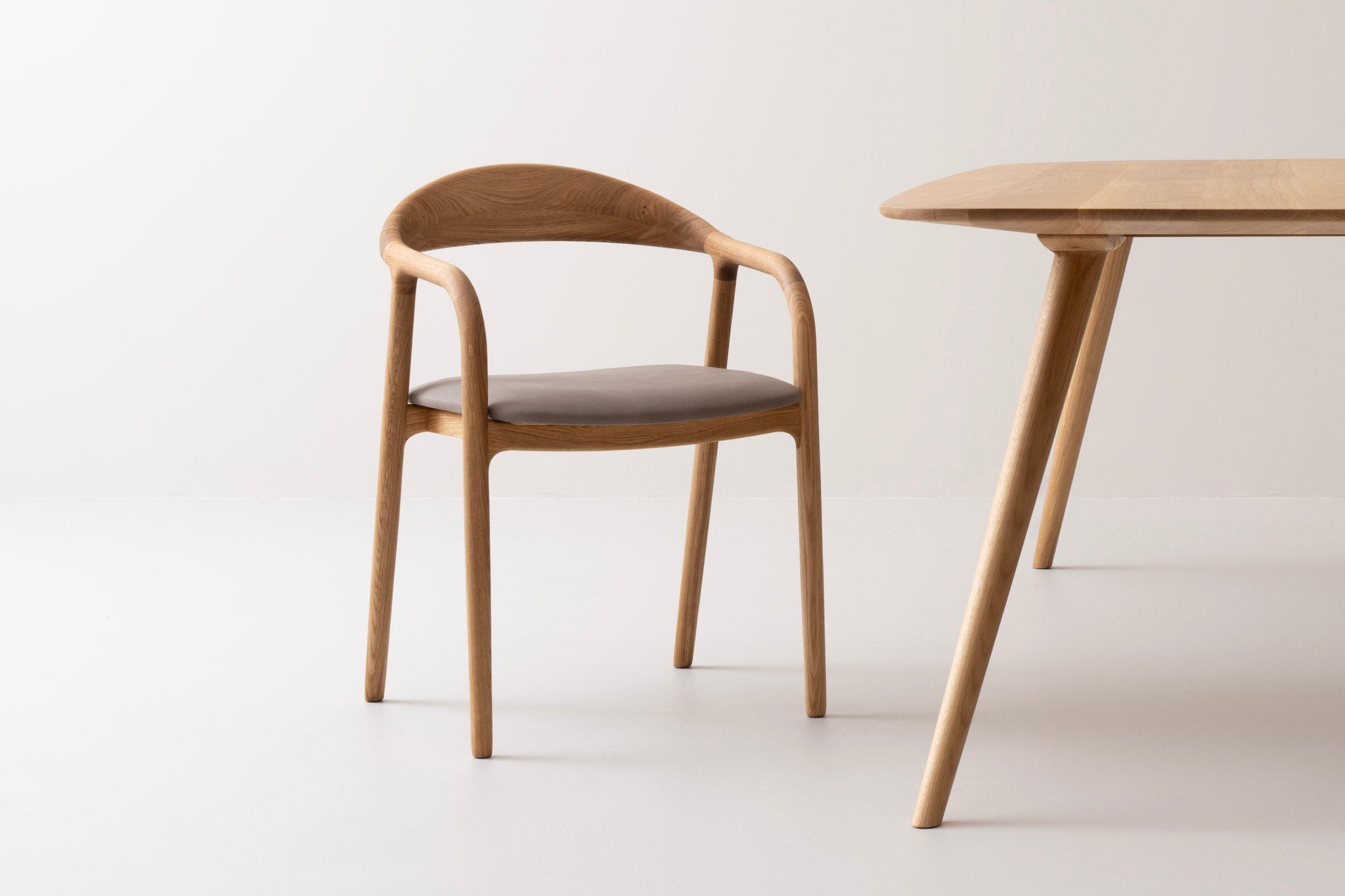LELA | Chair image 49