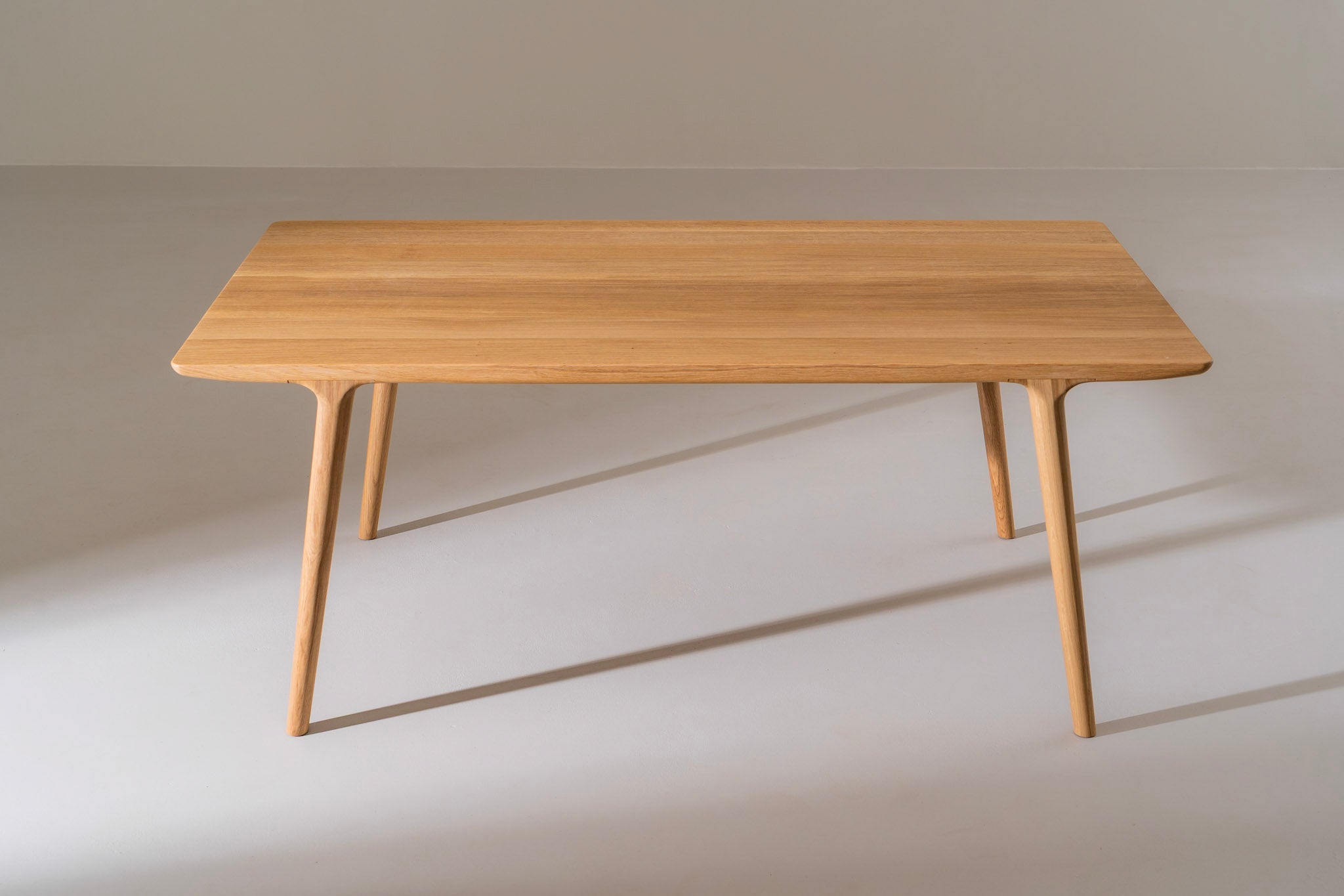 BRUNO Oak Dining Table