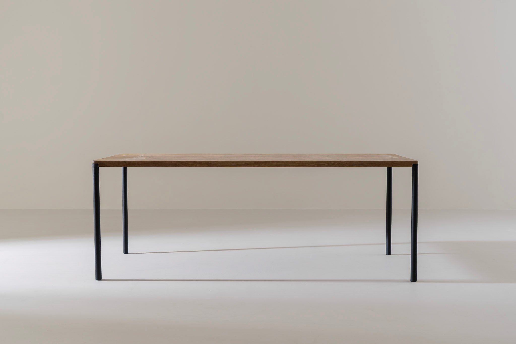 FRANKIE Walnut Dining Table