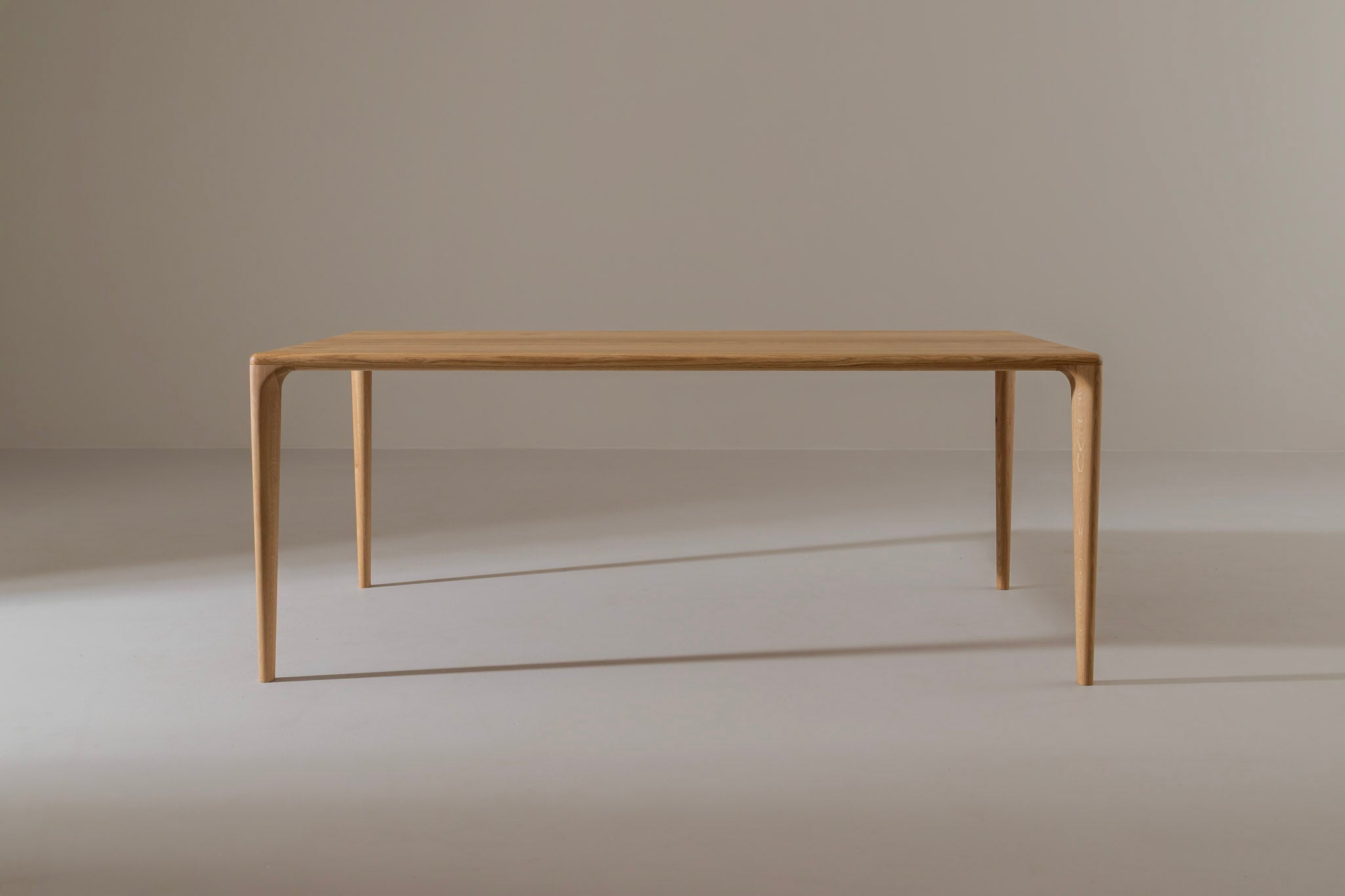 LÜNA Dining Table image 69