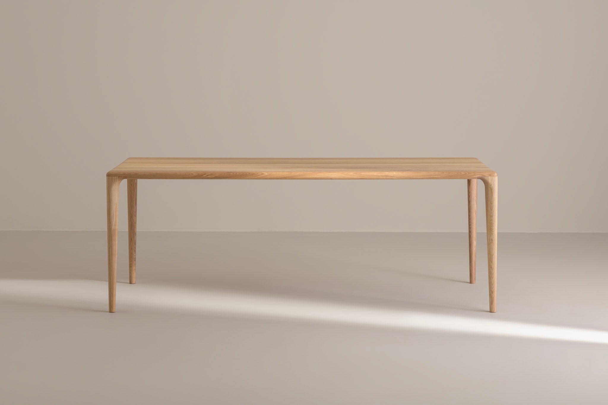LÜNA Eettafel image 1