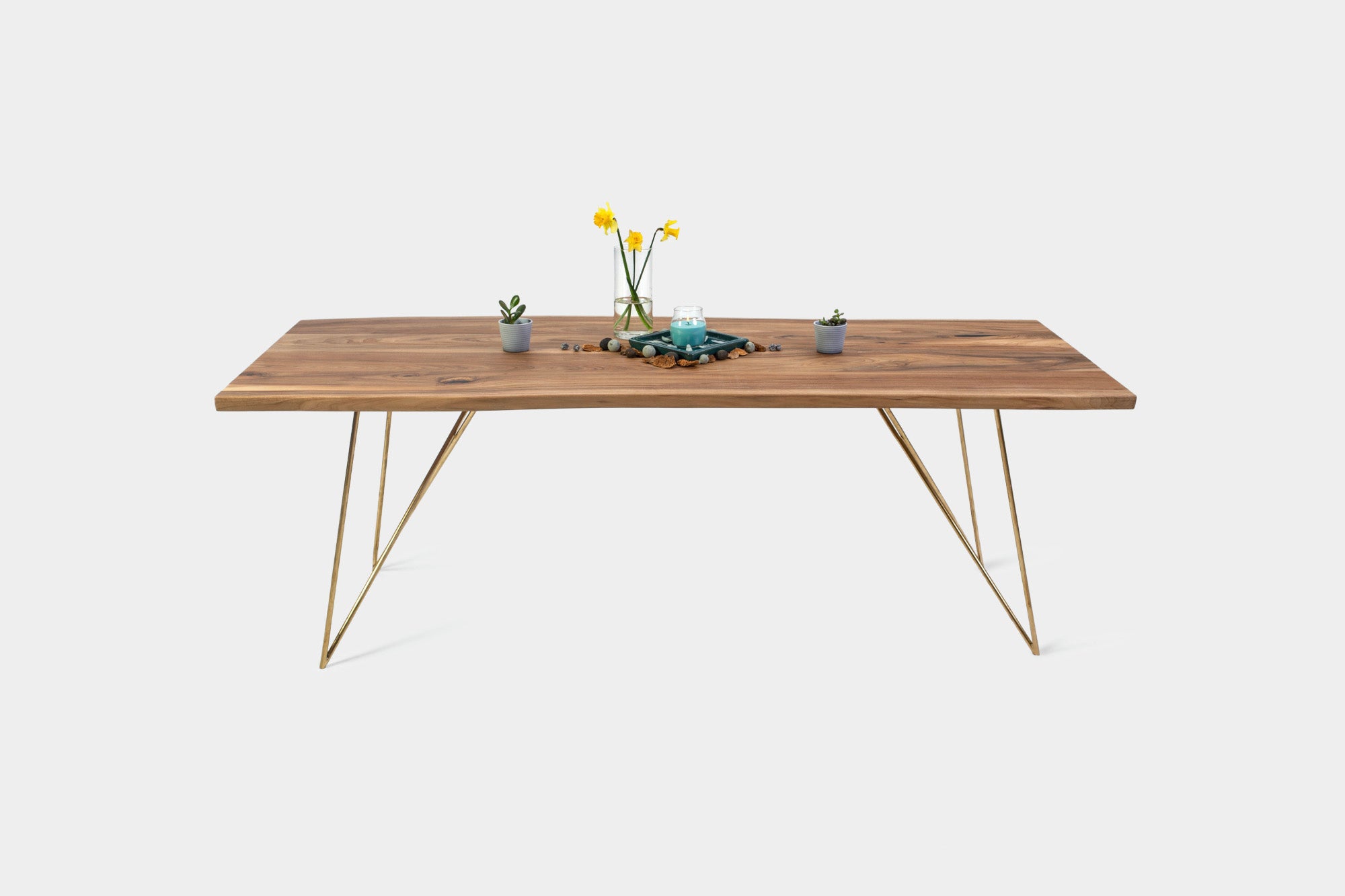 AEMILIA Eettafel