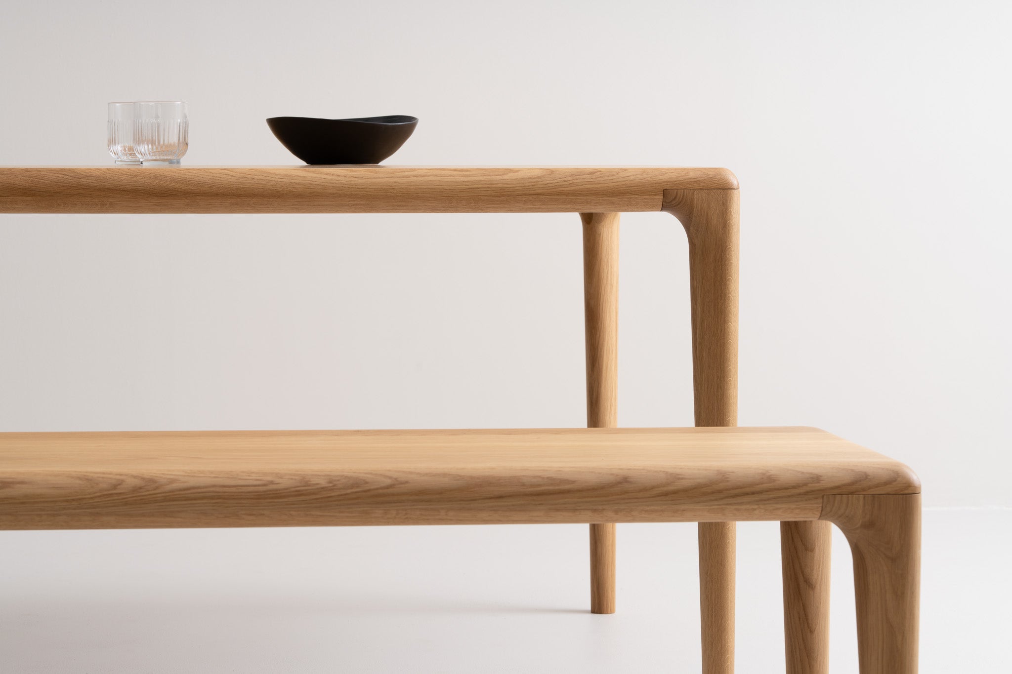 LÜNA S | Dining Table image 18