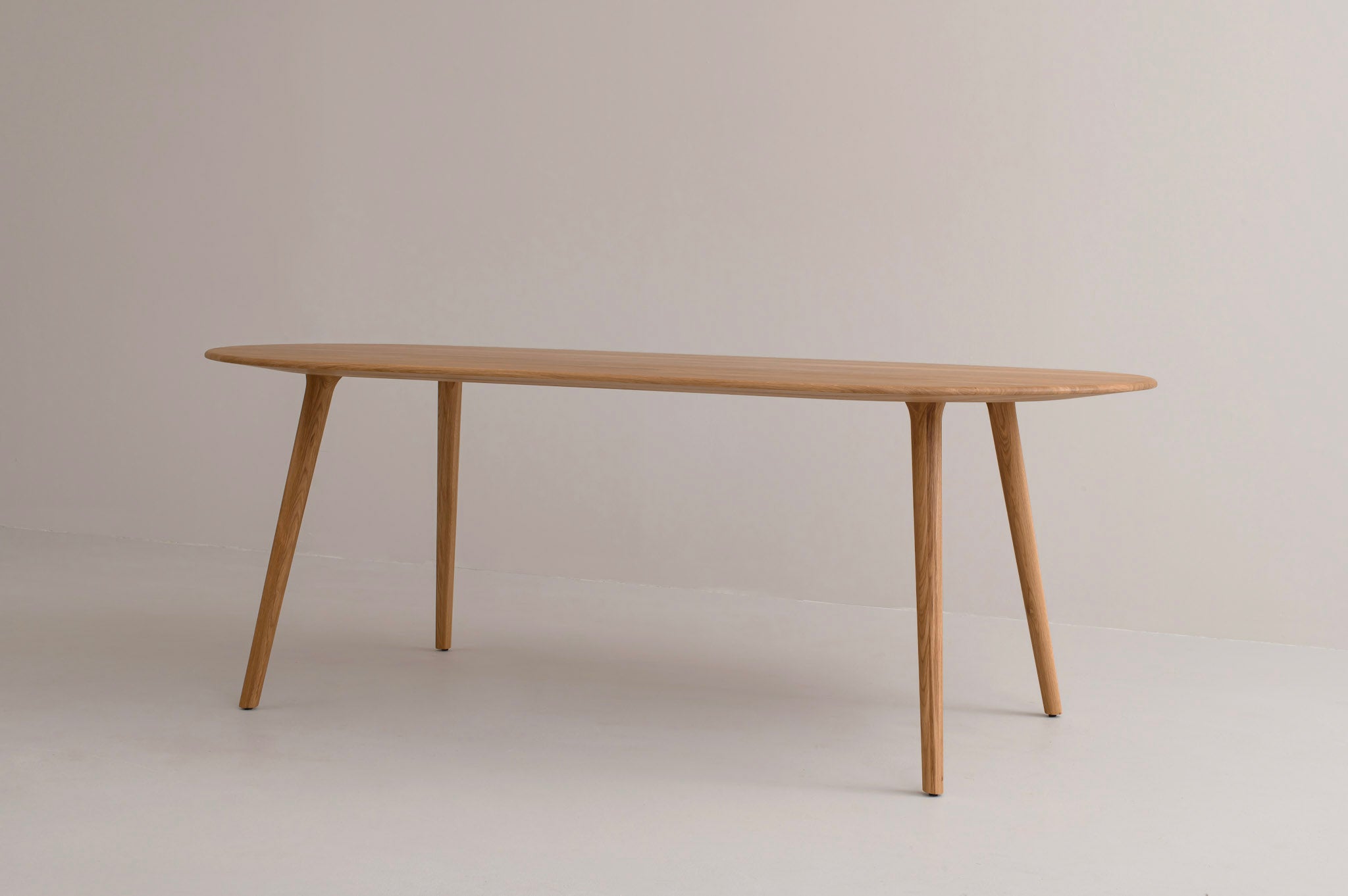 LUCIA Oval Dining Table image 17