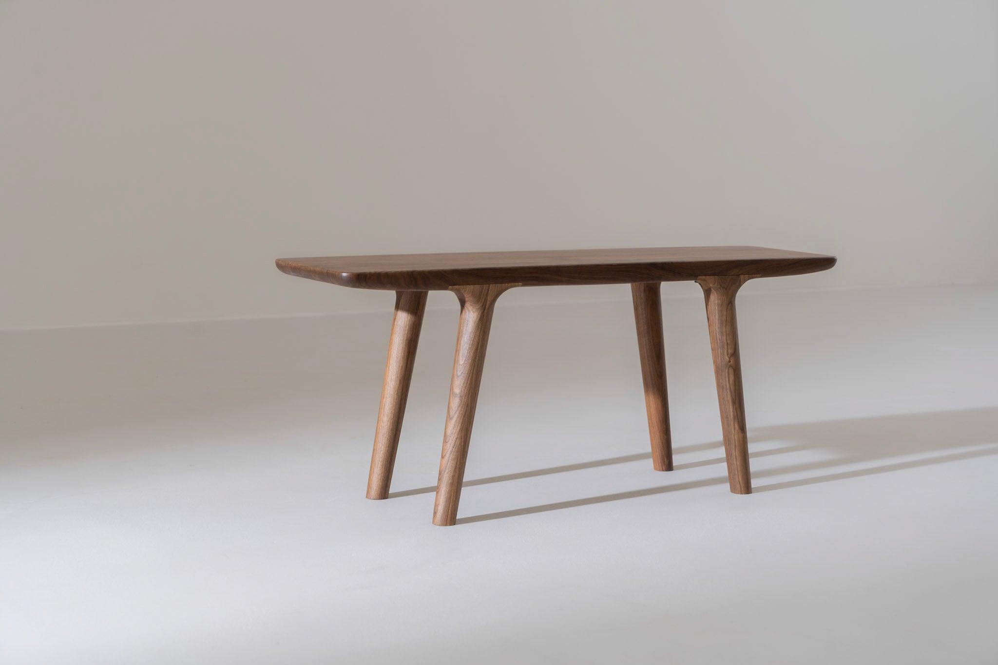 BRUNO | Walnut Bench