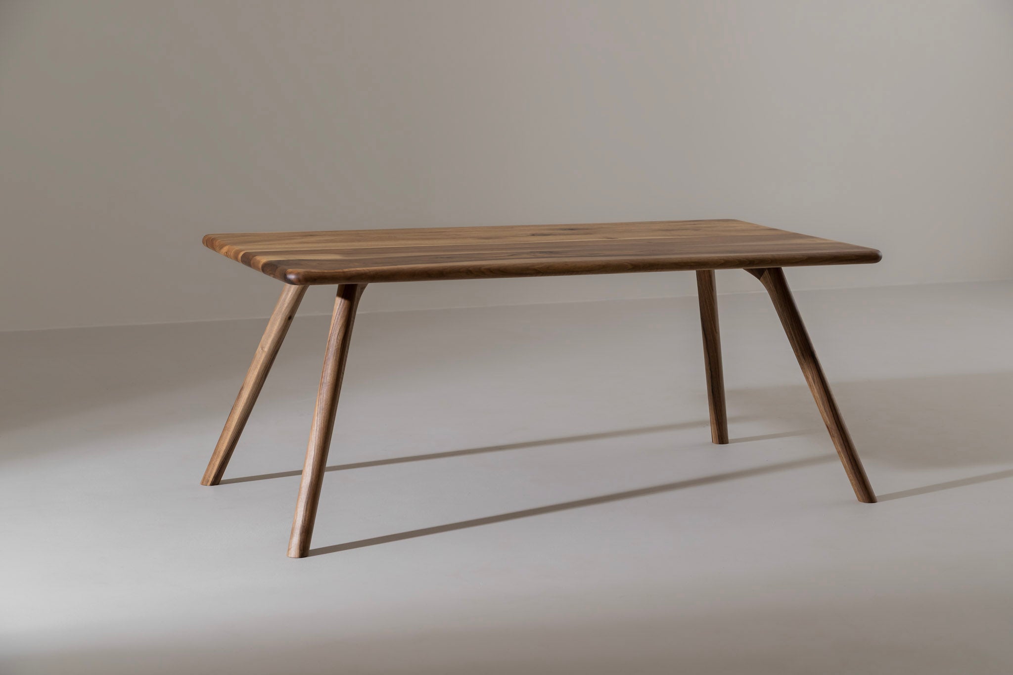 ARLEN Dining Table image 18