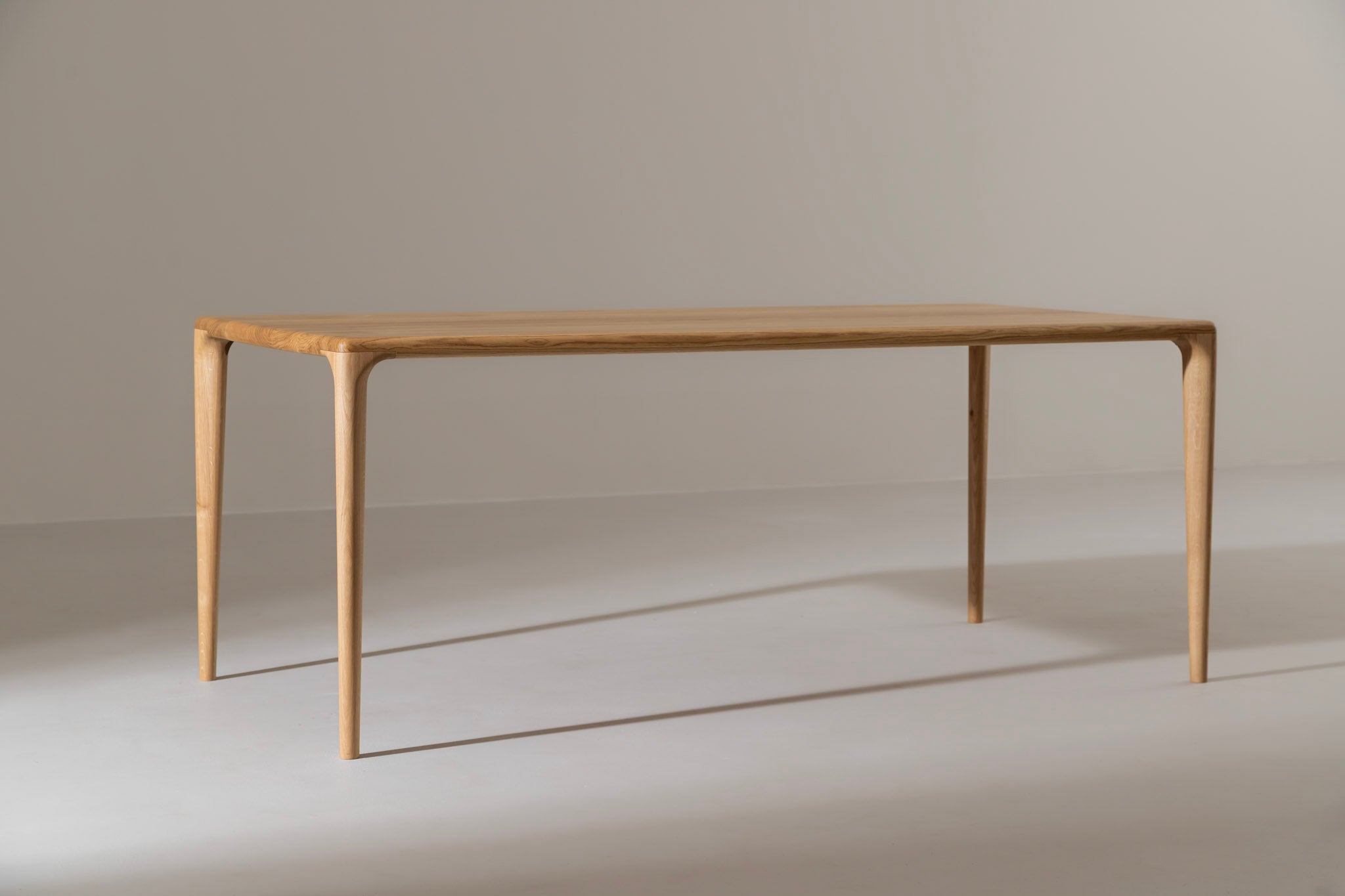 LÜNA Dining Table image 71