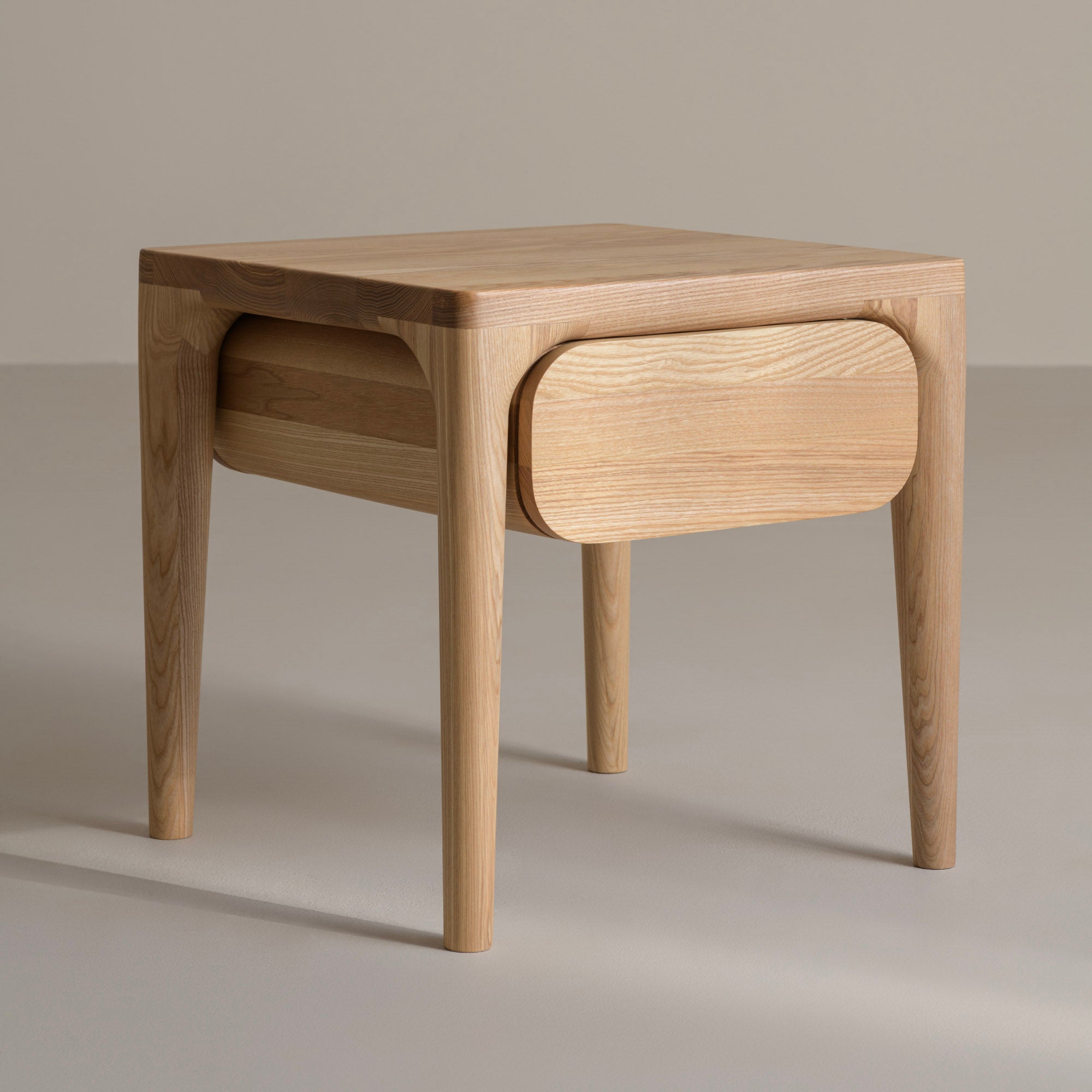 LÜNA Side Table image 31