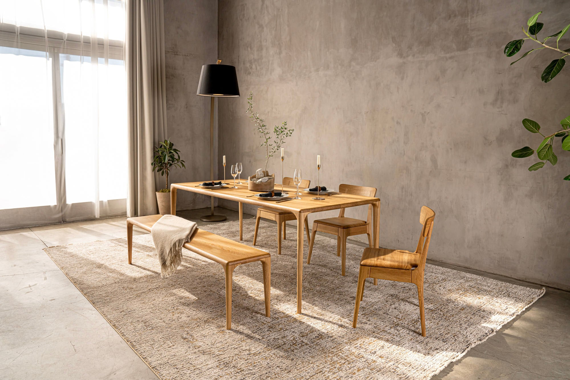 LÜNA | Dining Table image 12
