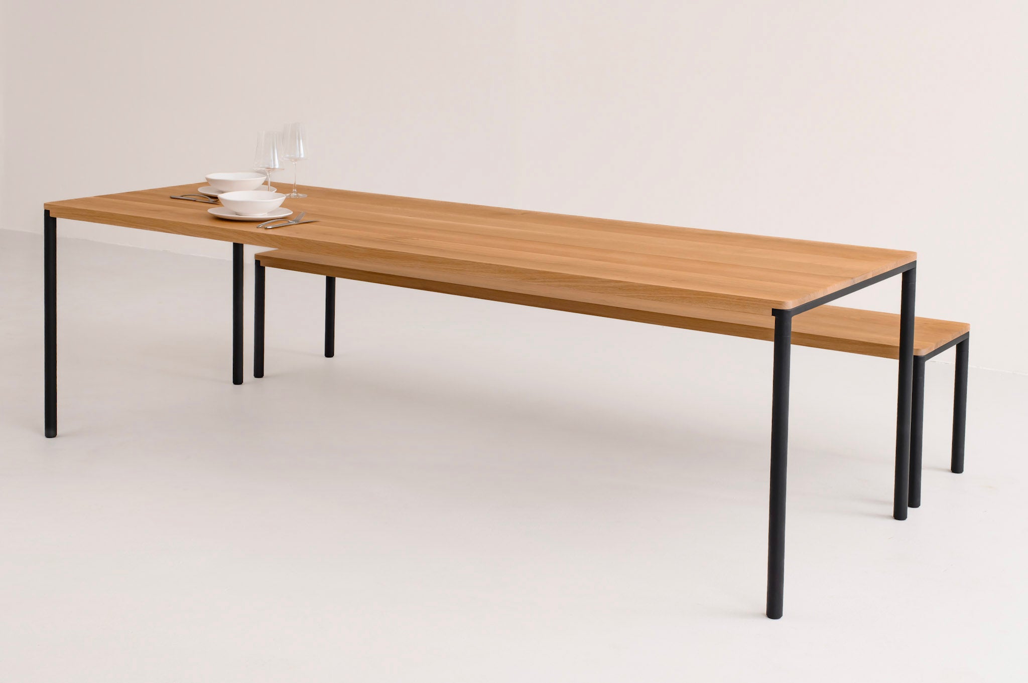 FRANKIE | Oak Dining Table