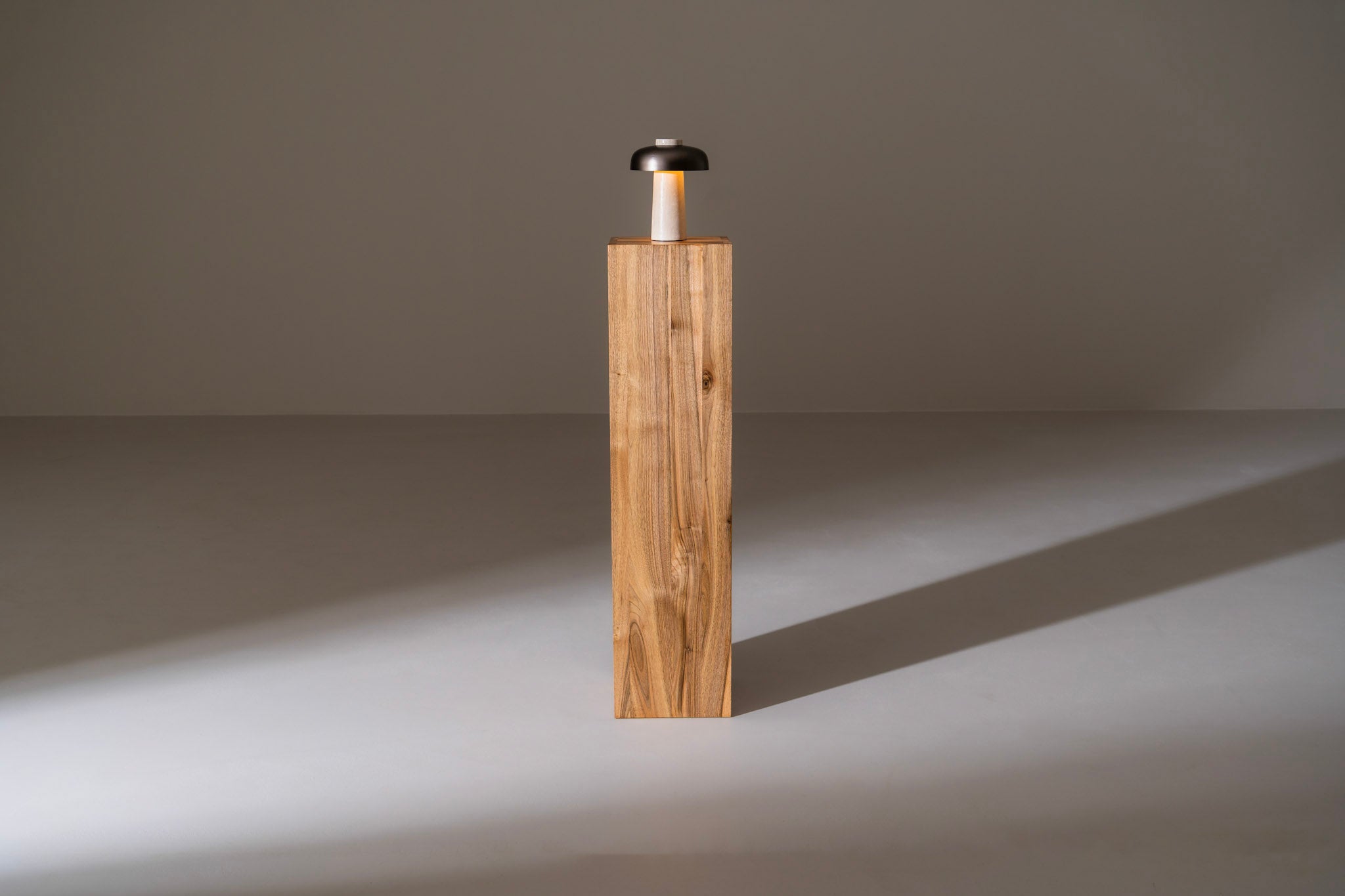 VITALI Pedestal image 11