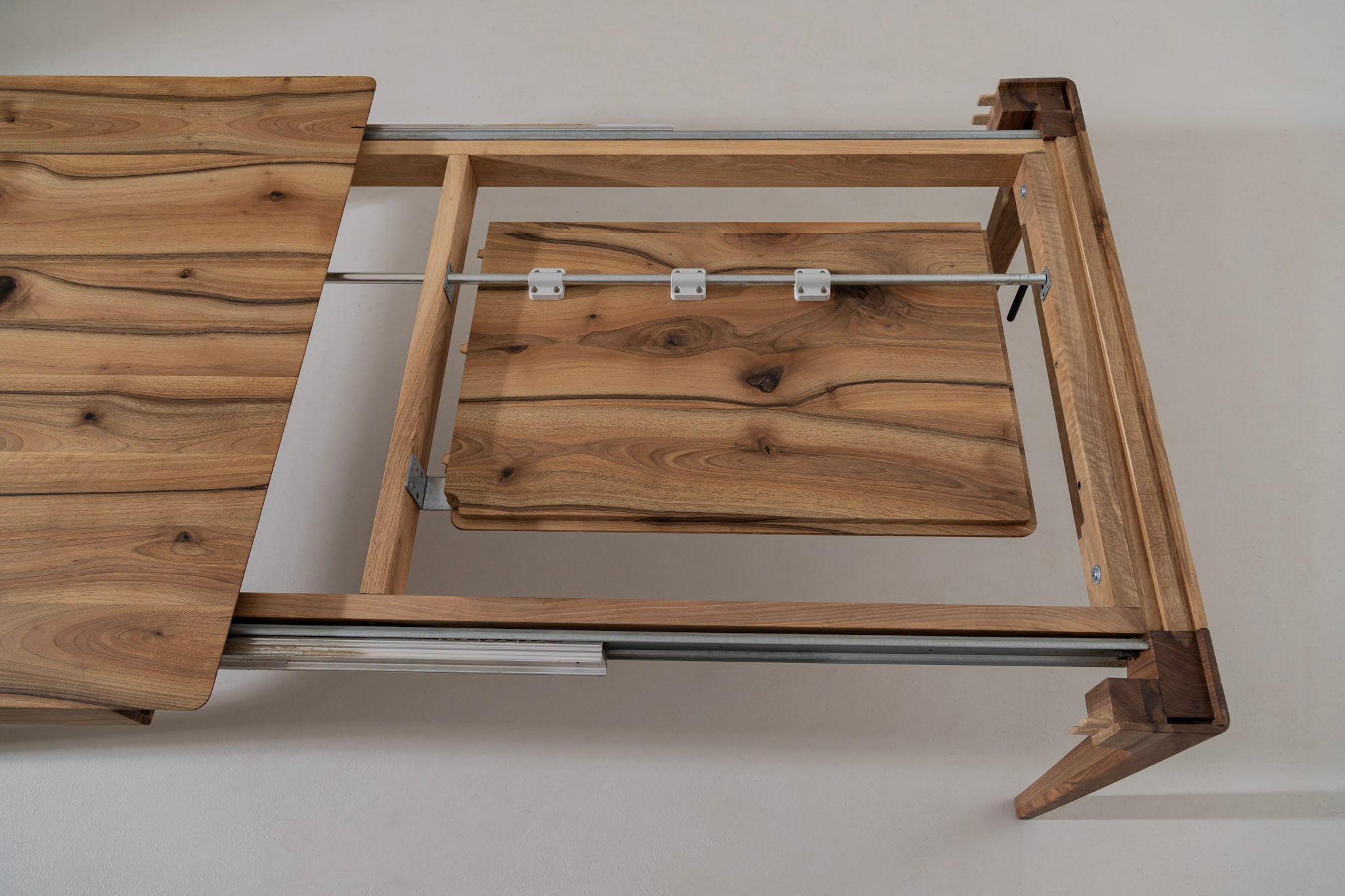 CAROLINA Walnut Extendable Dining Table