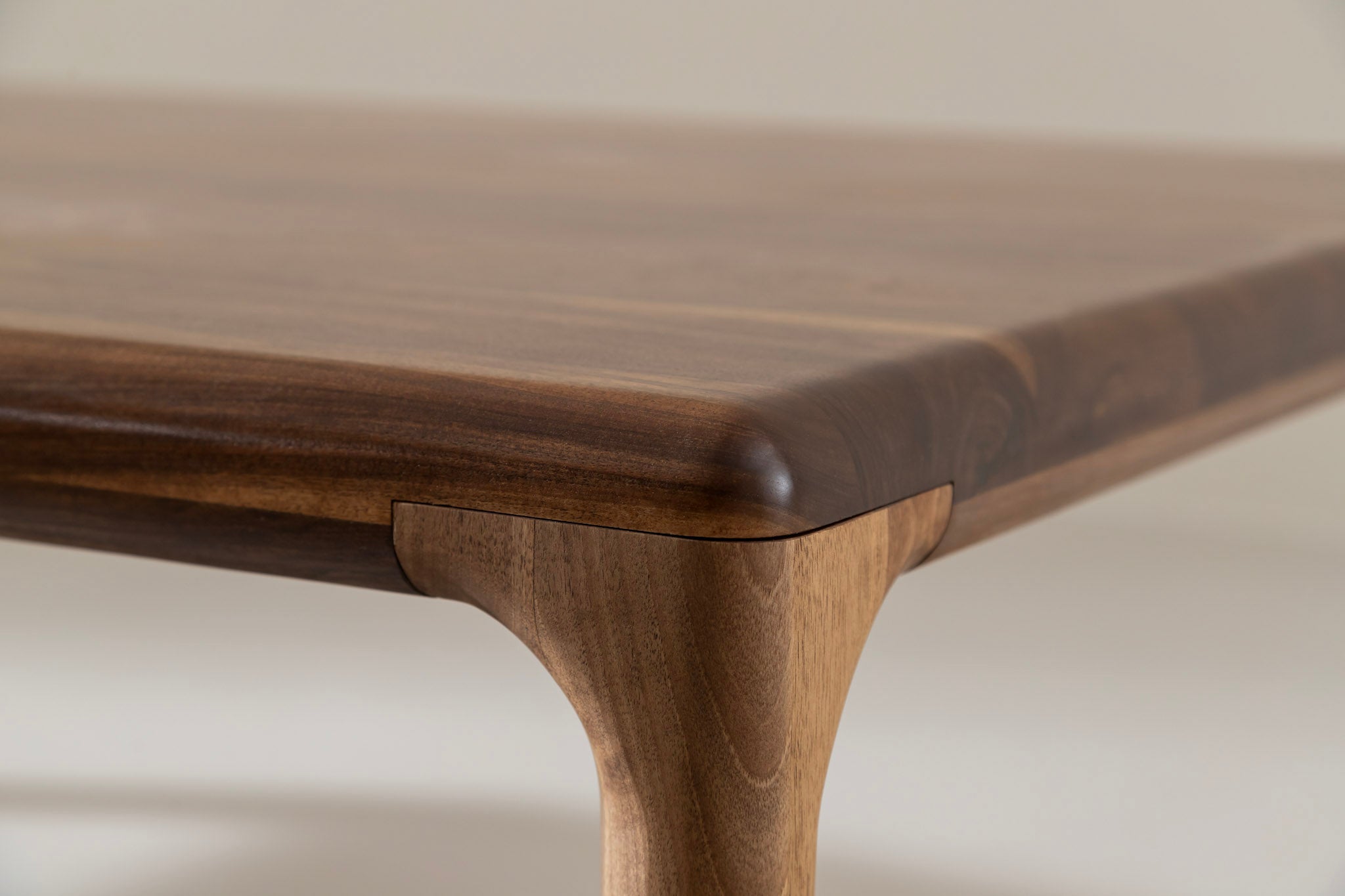LÜNA S Dining Table image 34