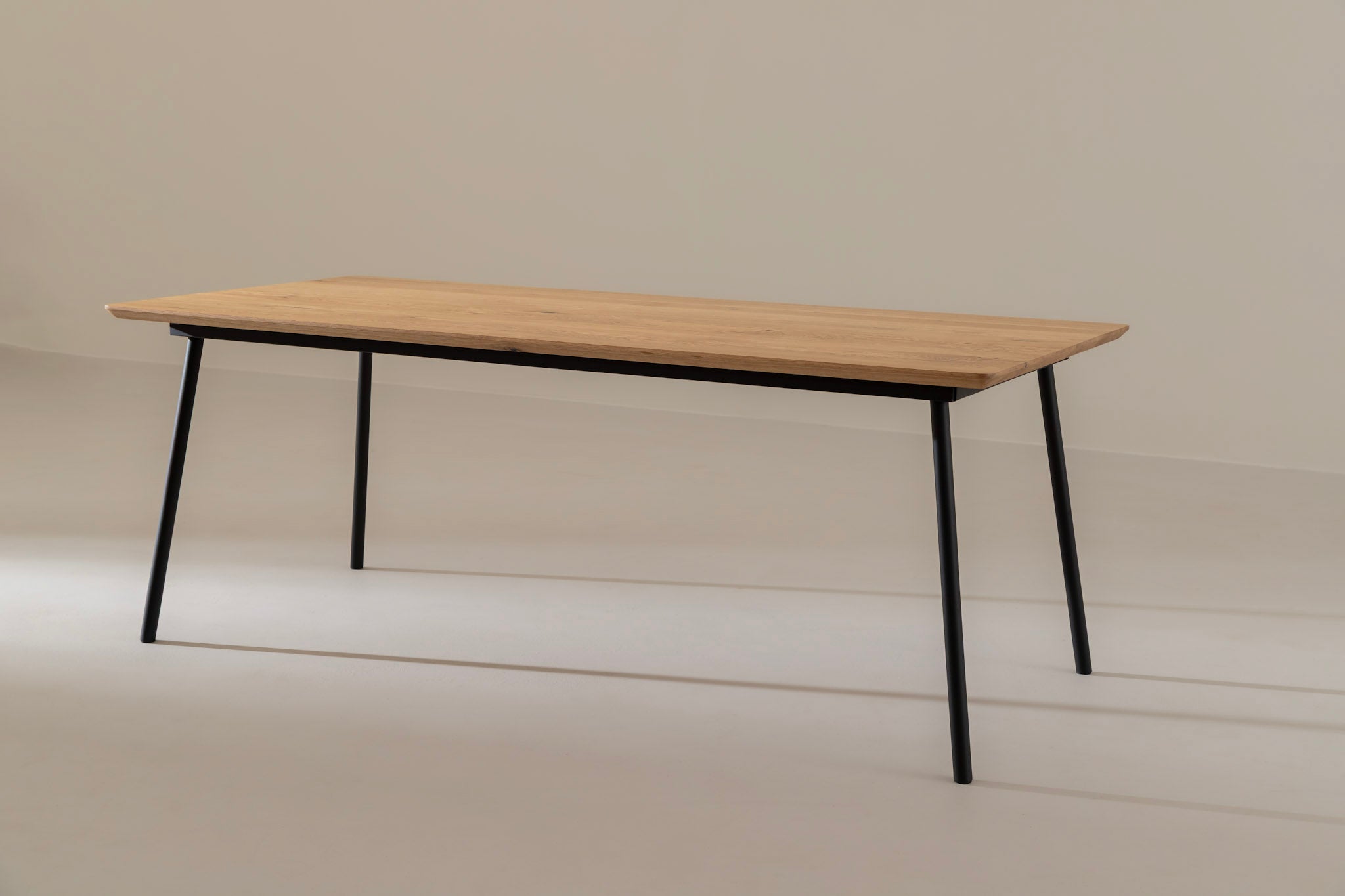 MARTA Oak Dining Table