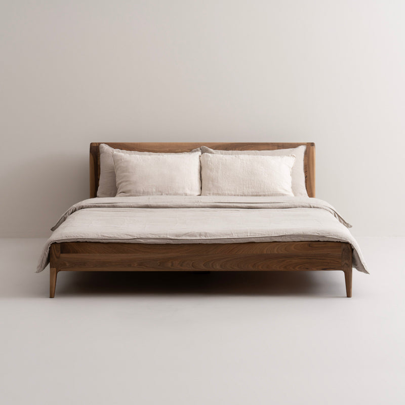 LÜNA Bedframe