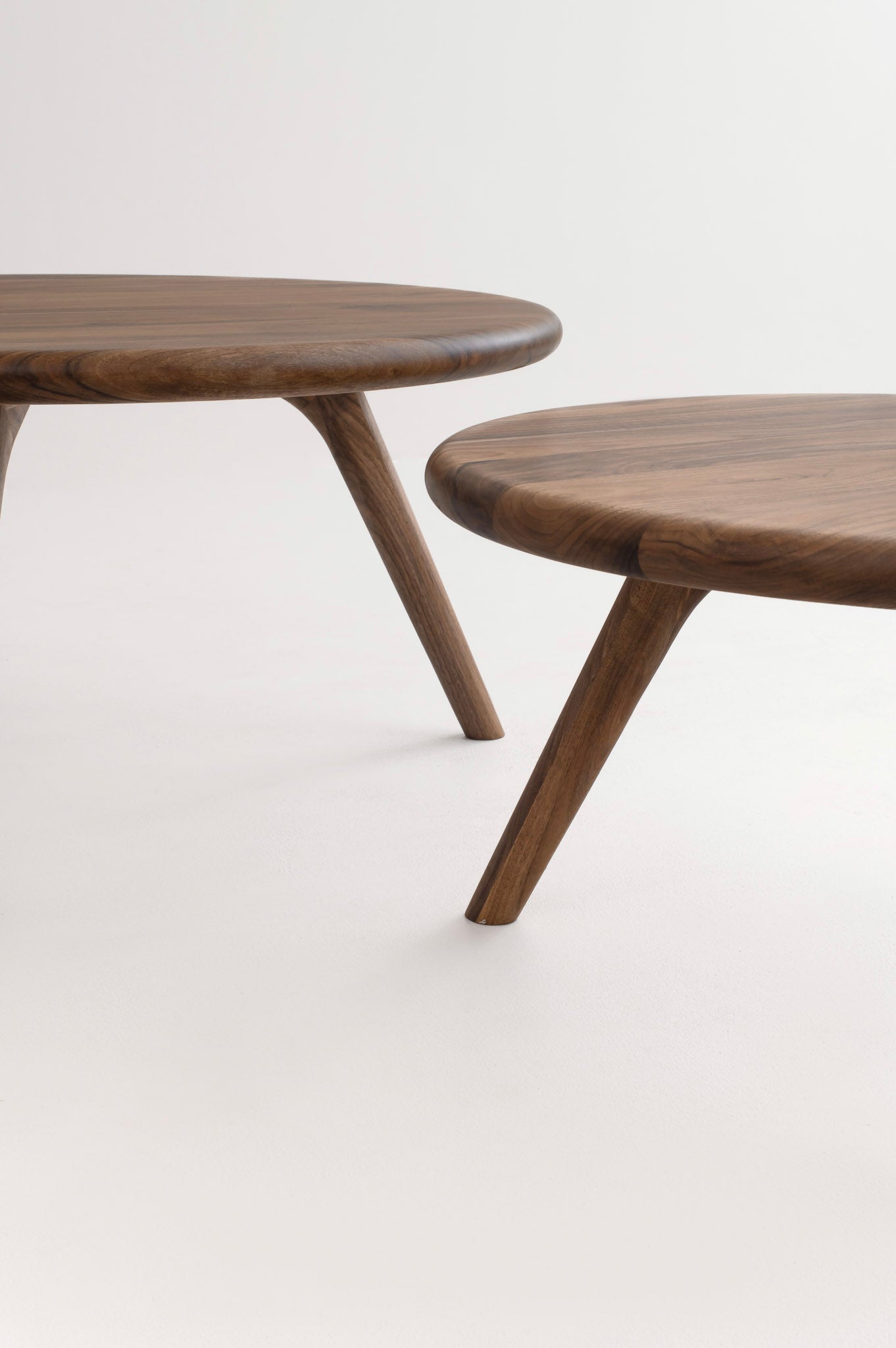 ARLEN | Nesting Round Coffee Tables image 30