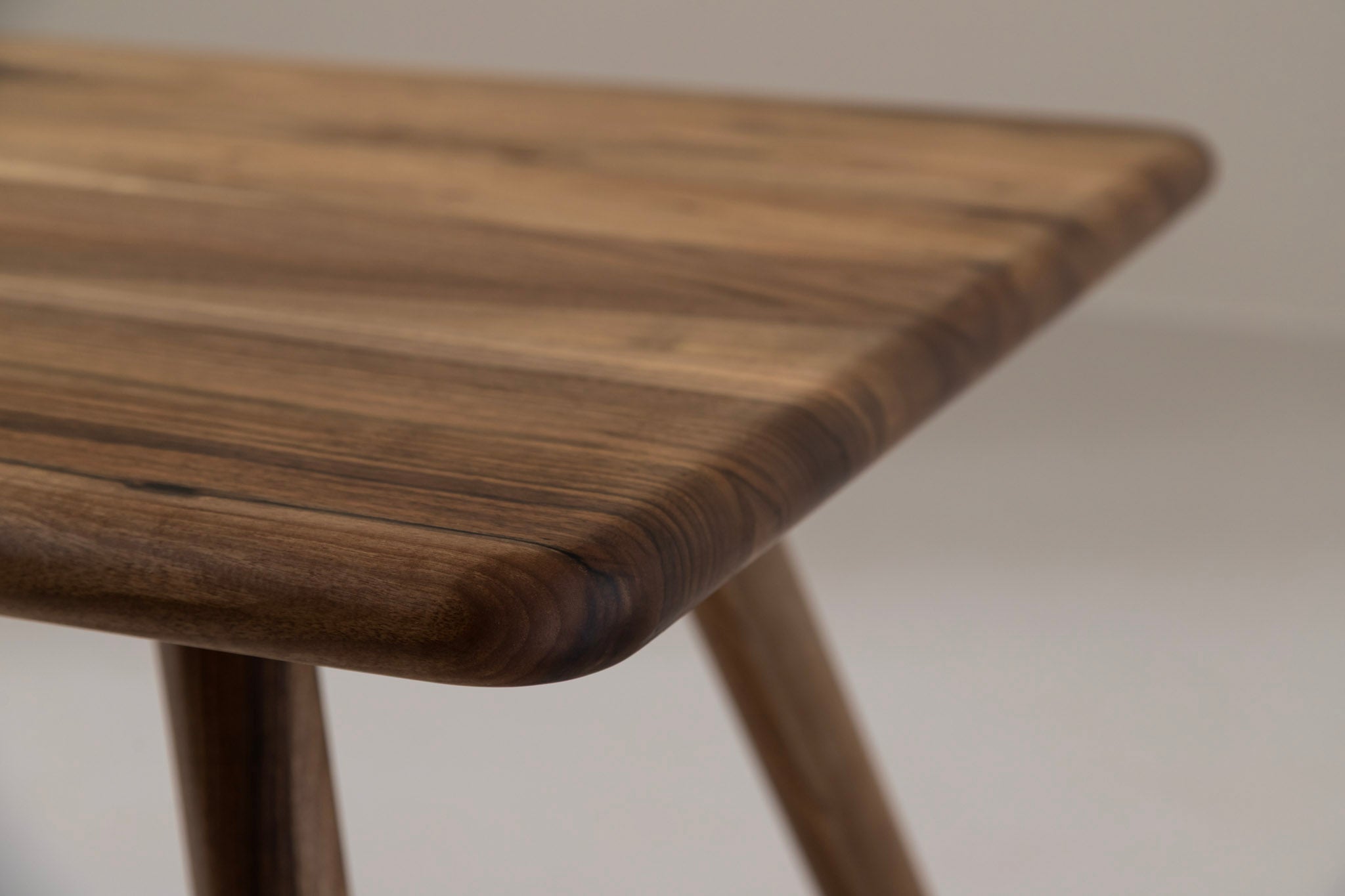 ARLEN Dining Table image 20