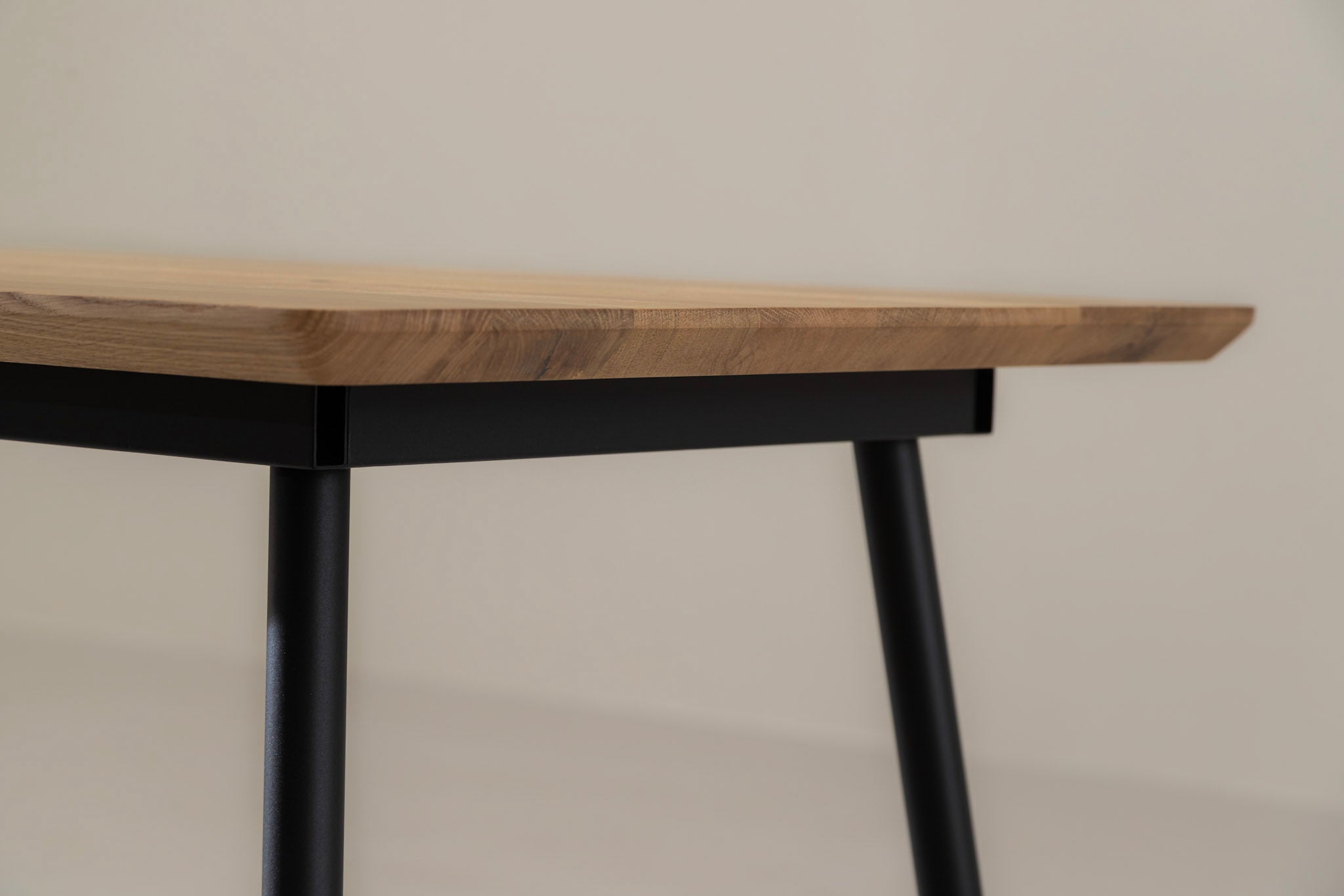 MARTA Oak Dining Table