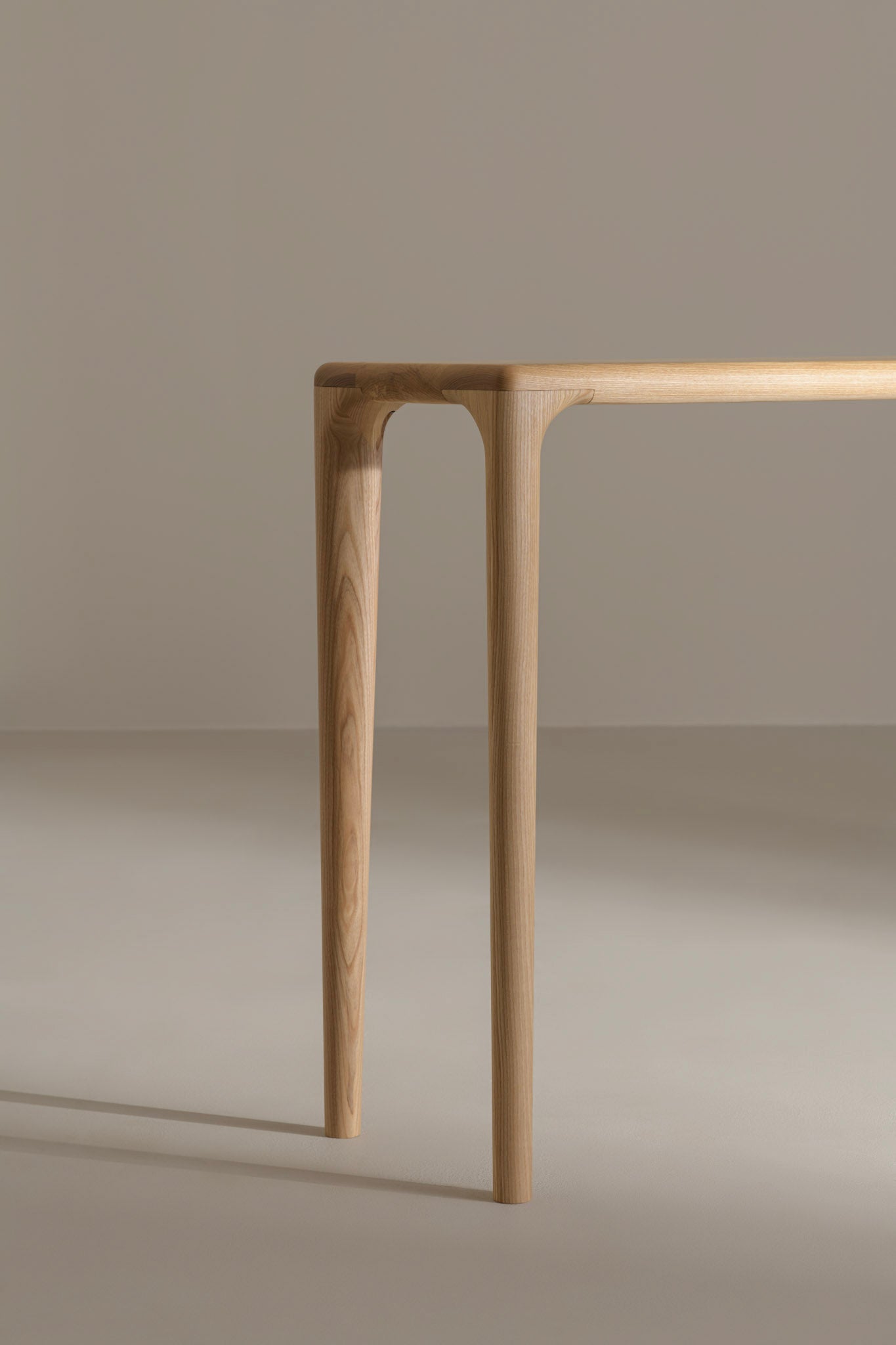 LÜNA Console Table