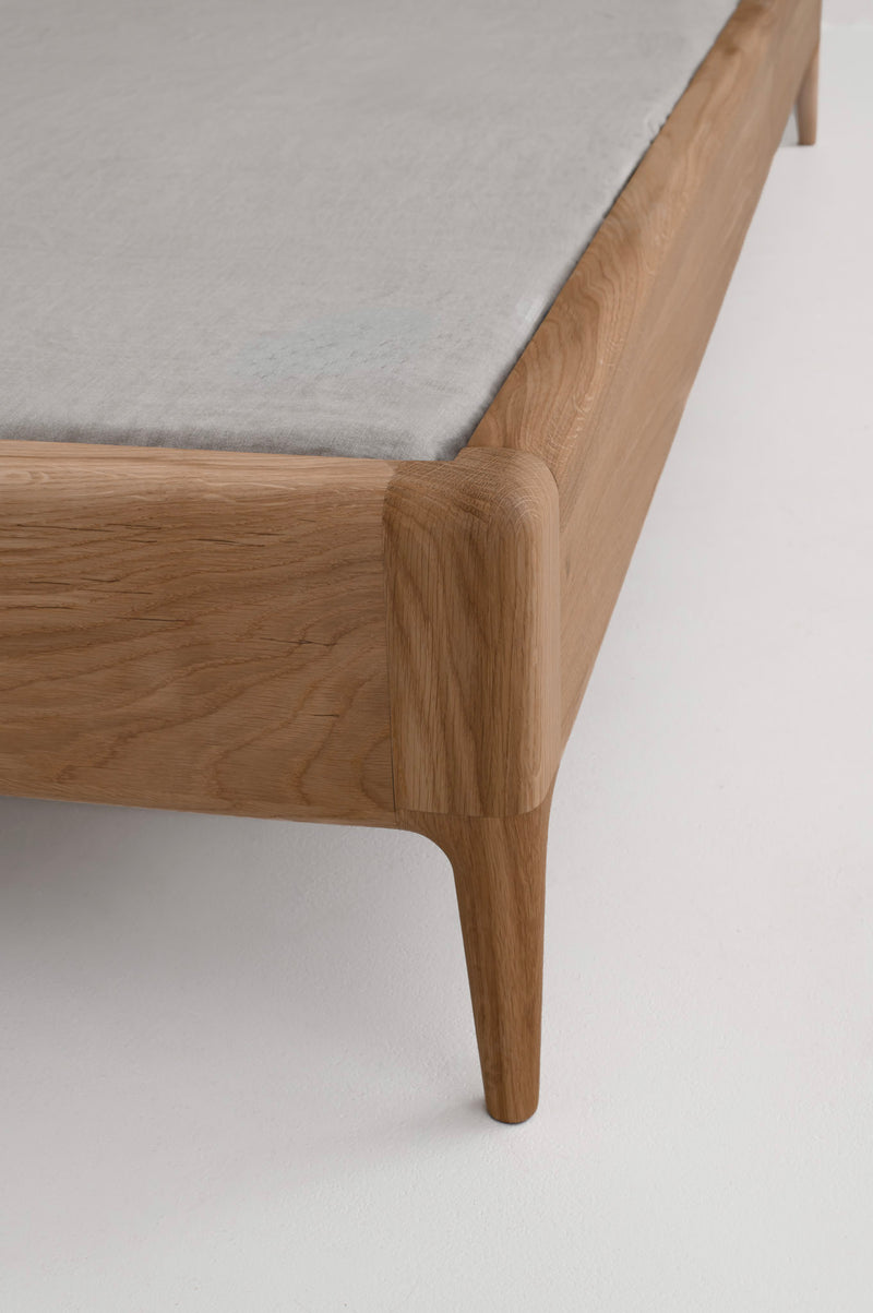 LÜNA | Bedframe