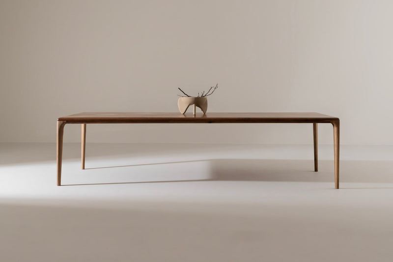 LÜNA S Eettafel
