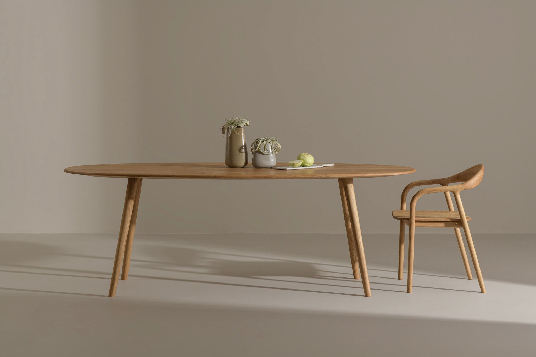 LUCIA Oval Dining Table image 7