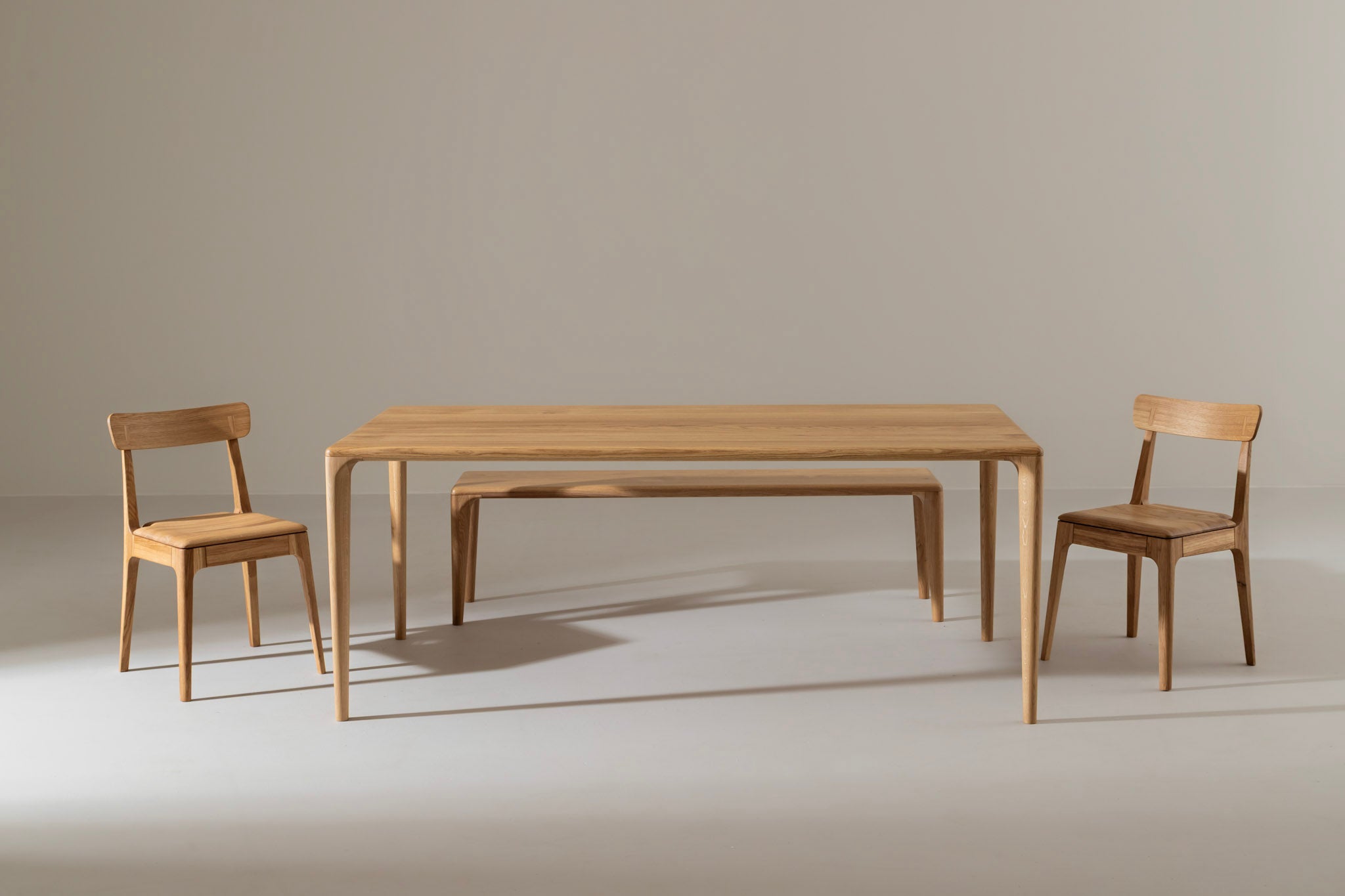 LÜNA Dining Table image 76
