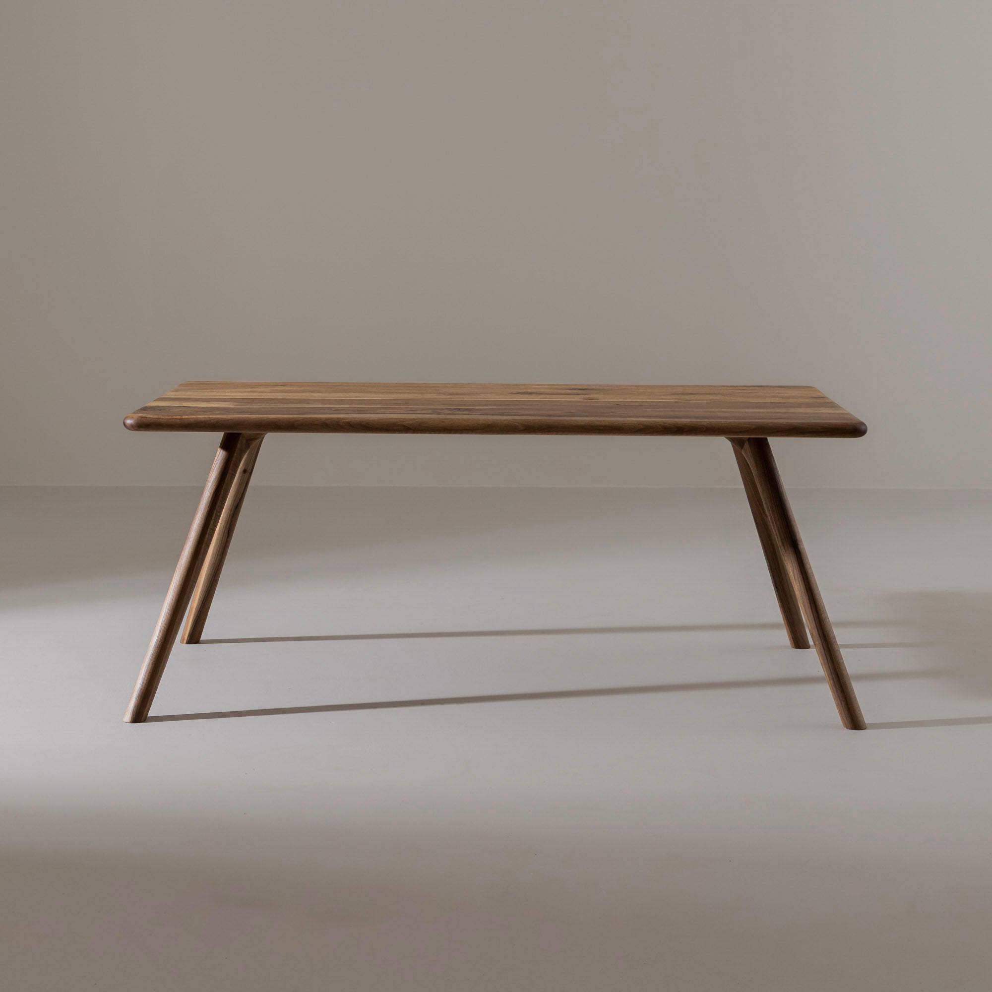 ARLEN Dining Table image 16