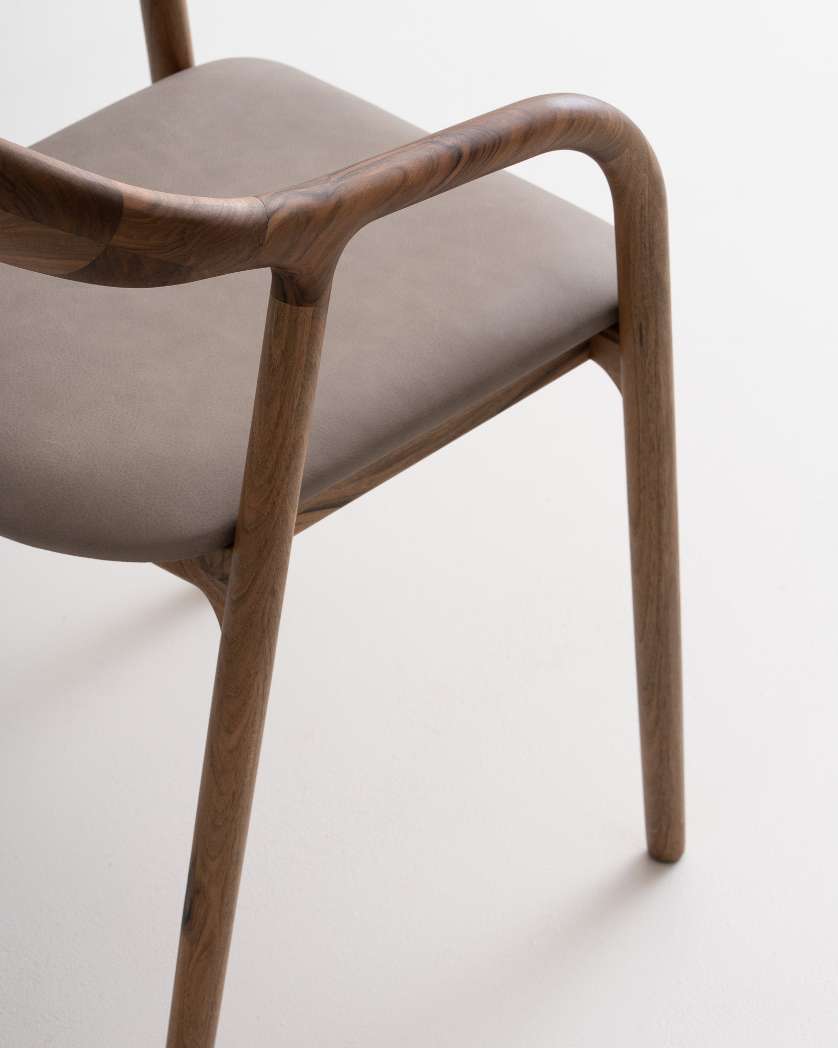 LELA | Chair image 22