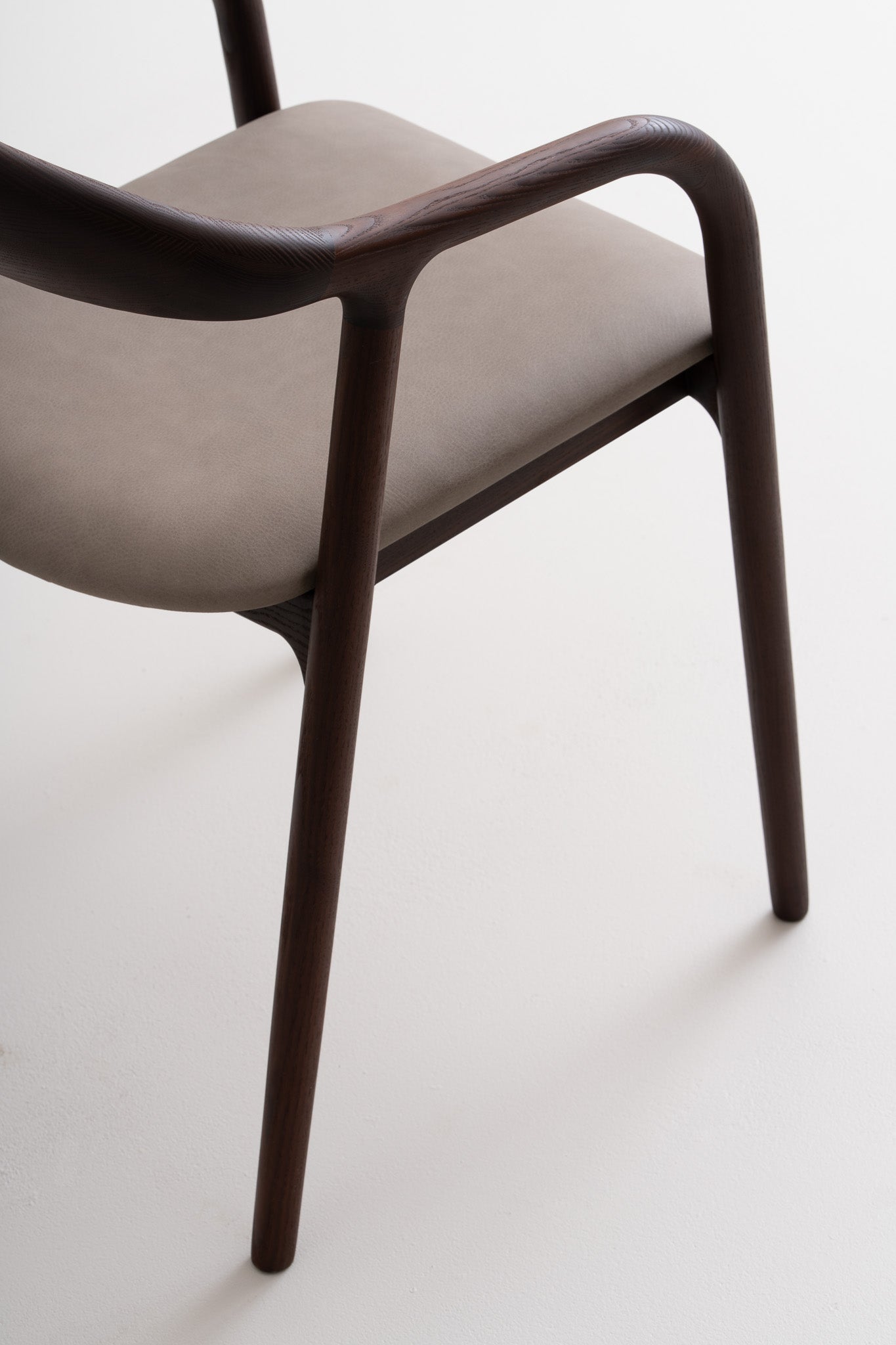 LELA | Chair image 28
