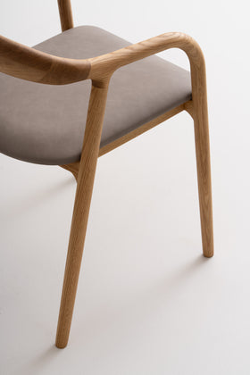 LELA | Chair image 12