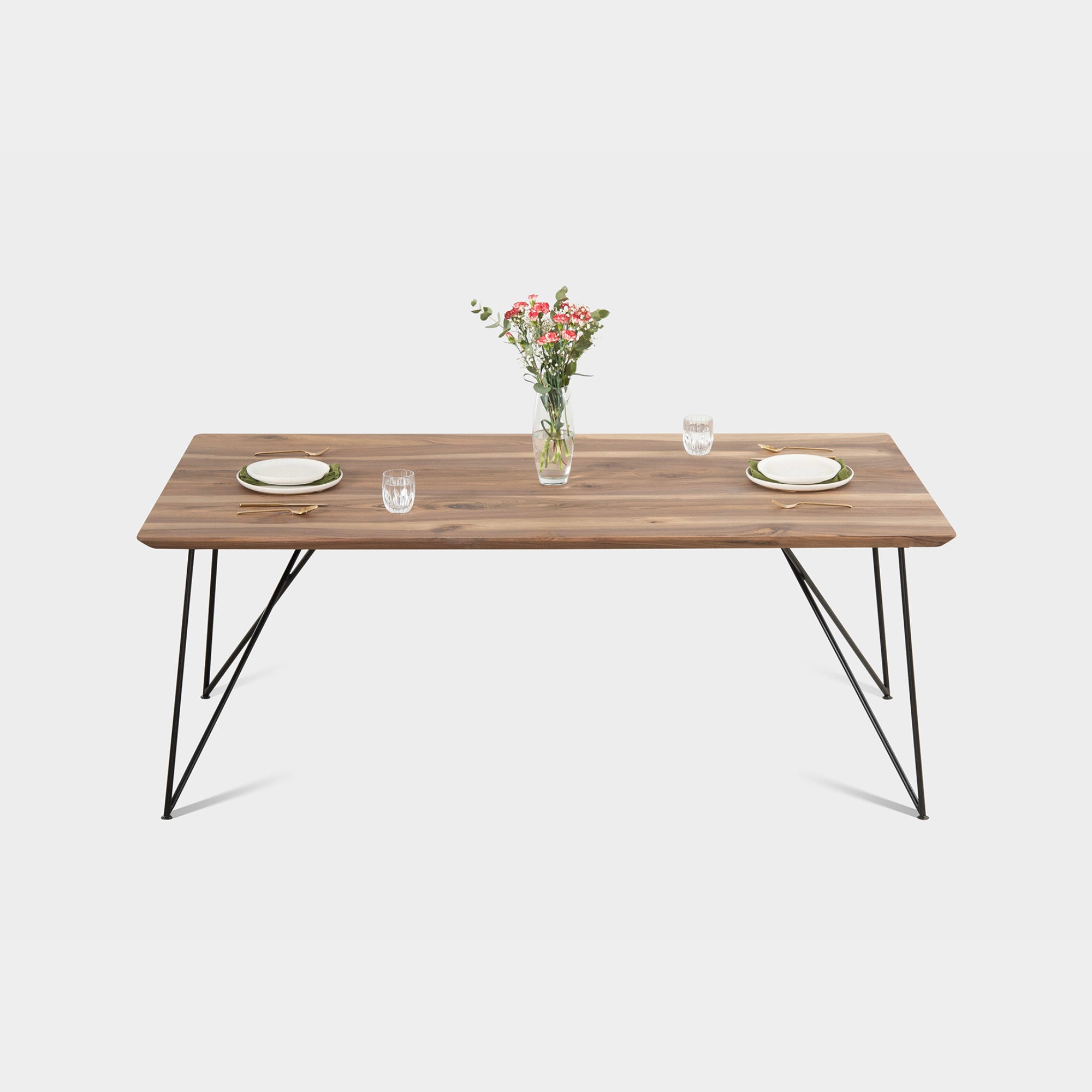 AEMILIA Eettafel