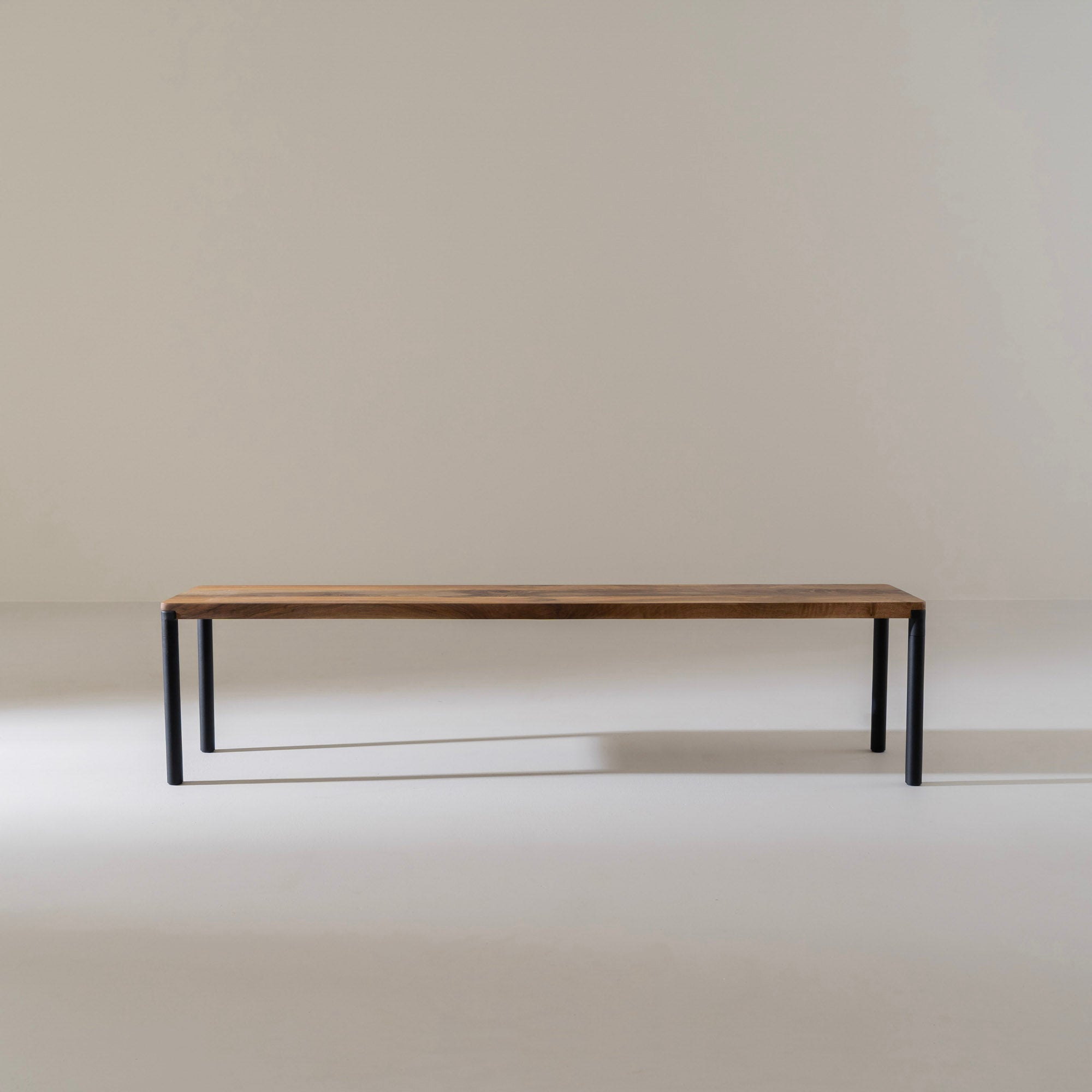 FRANKIE Bench