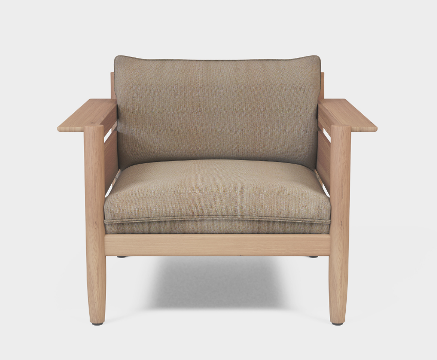 UV and water-resistant cushions with quick-dry foam.