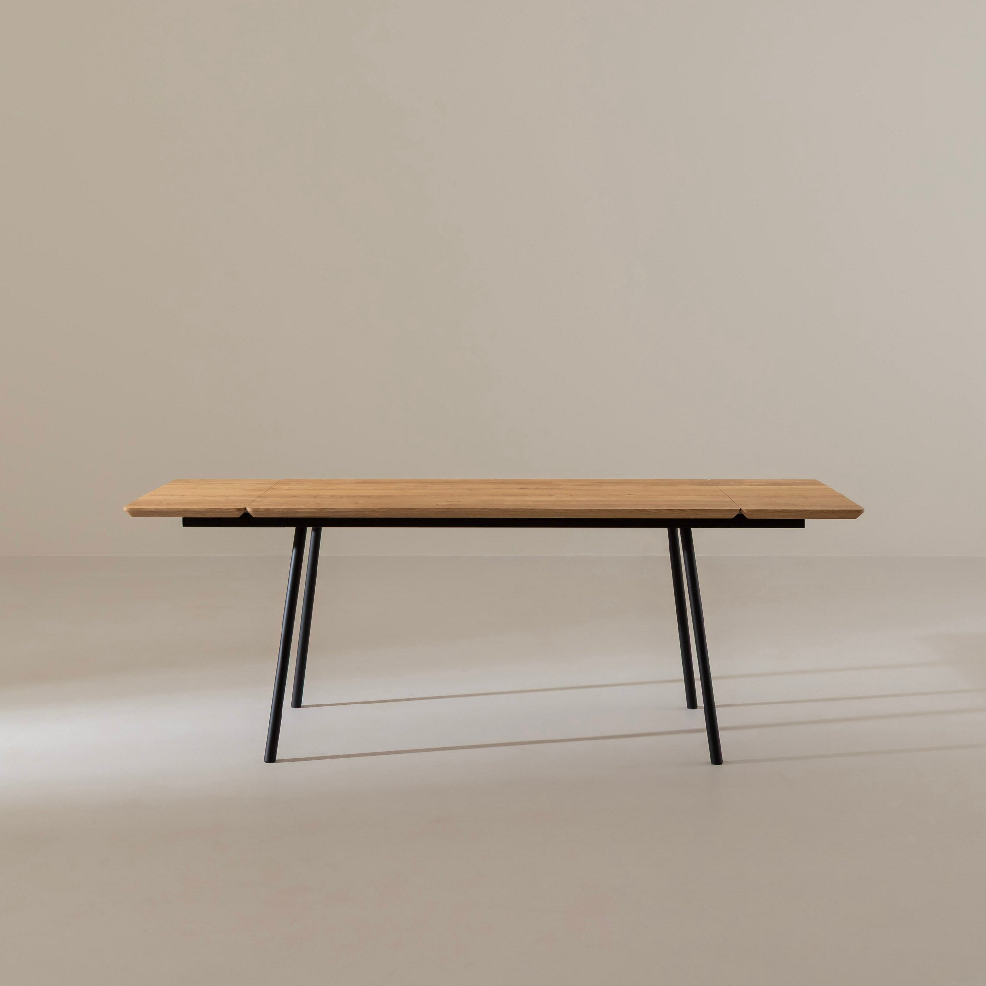 MARTA Oak Extendable Dining Table