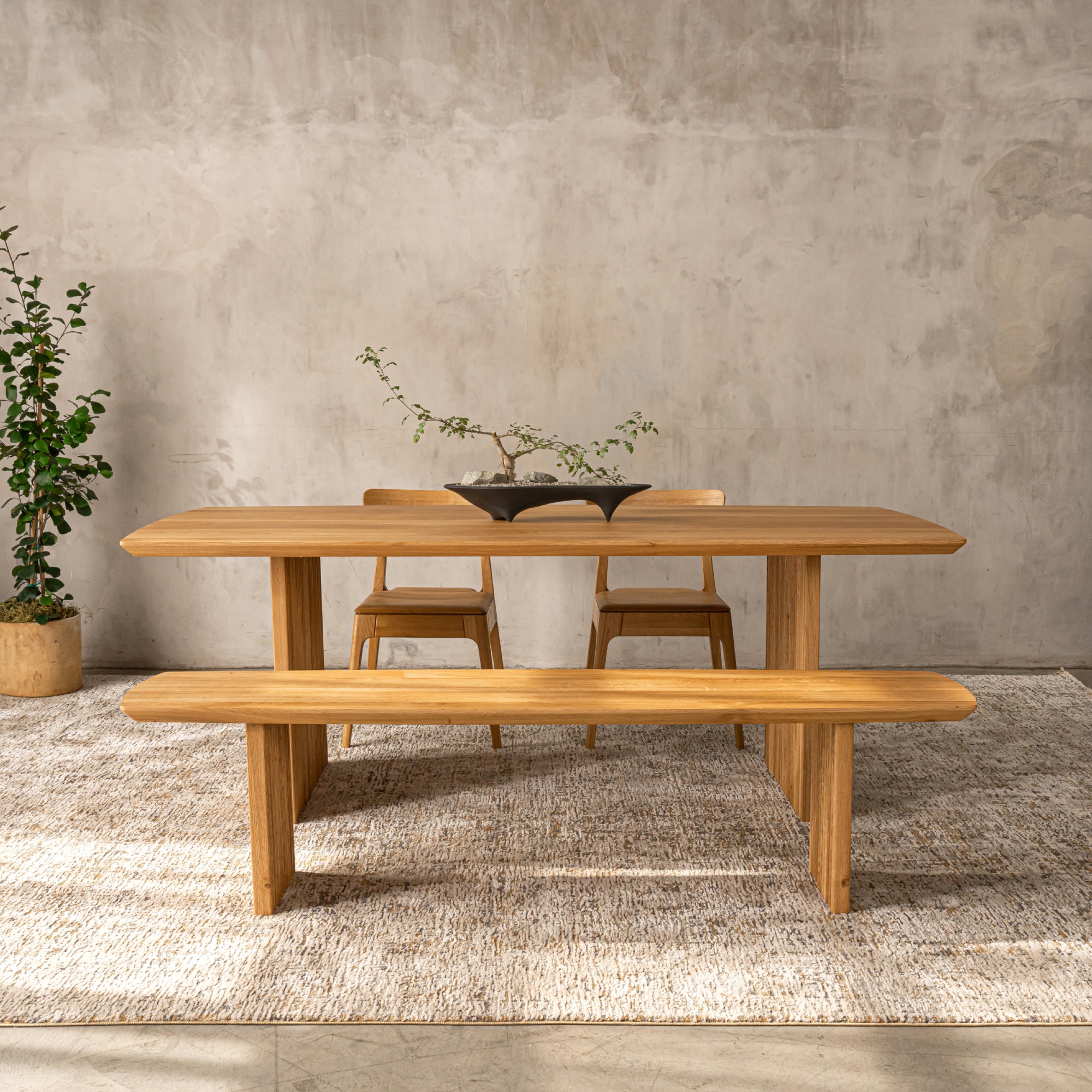 MIOKO | Oak Dining Table