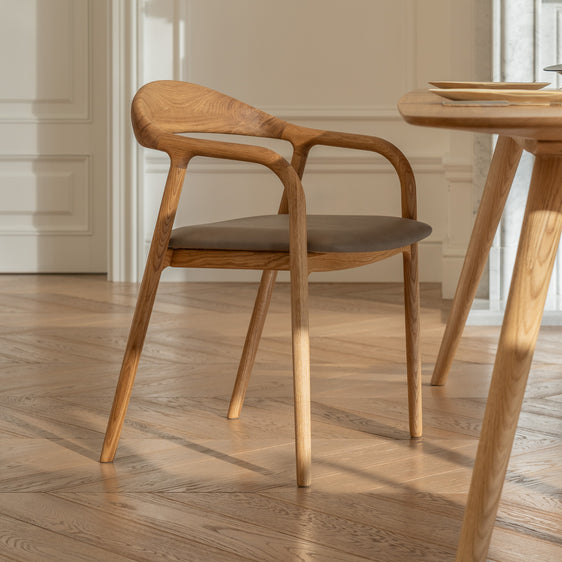 LELA Chair