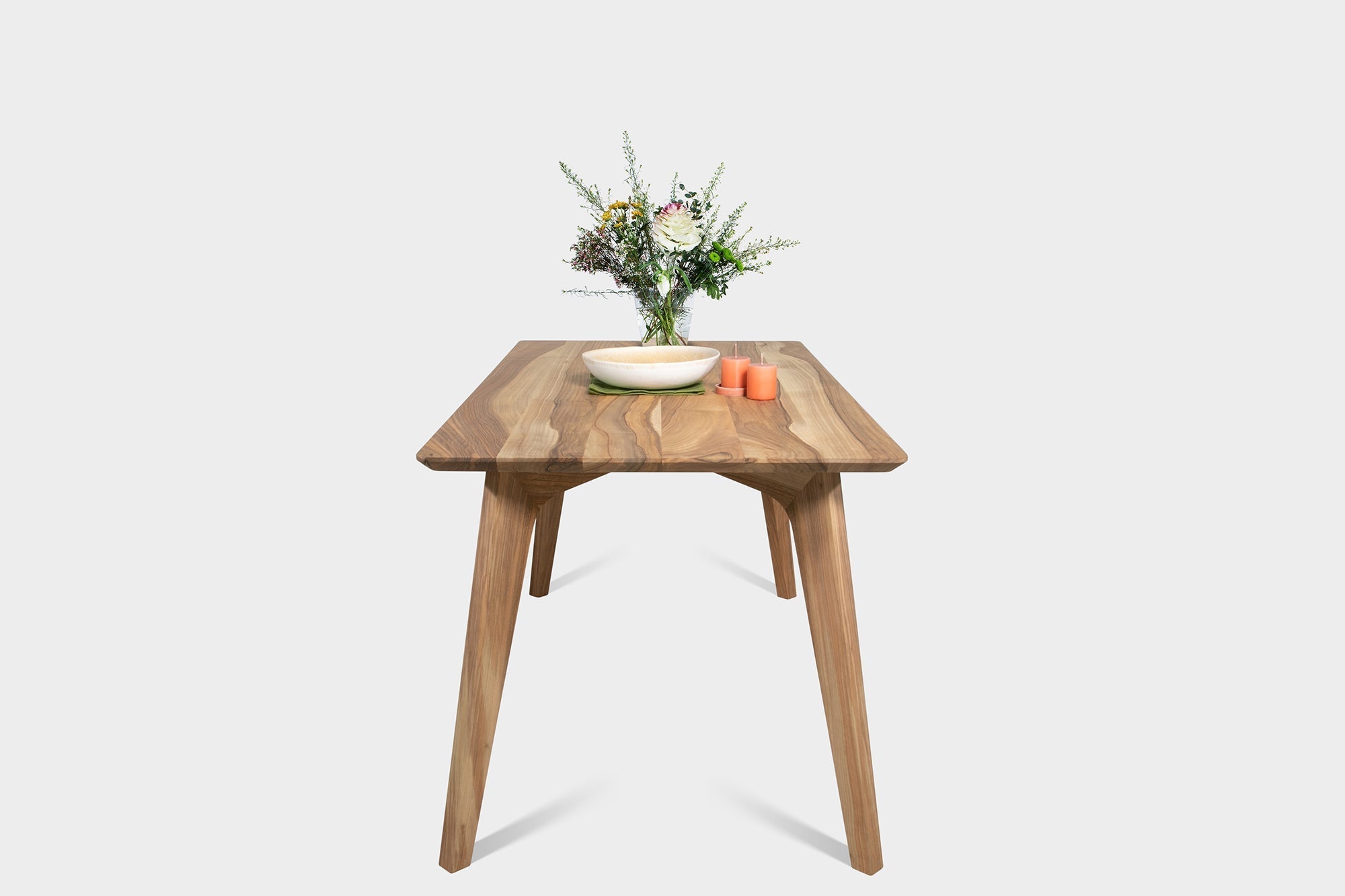 AMBER S | Walnut Extendable Dining Table