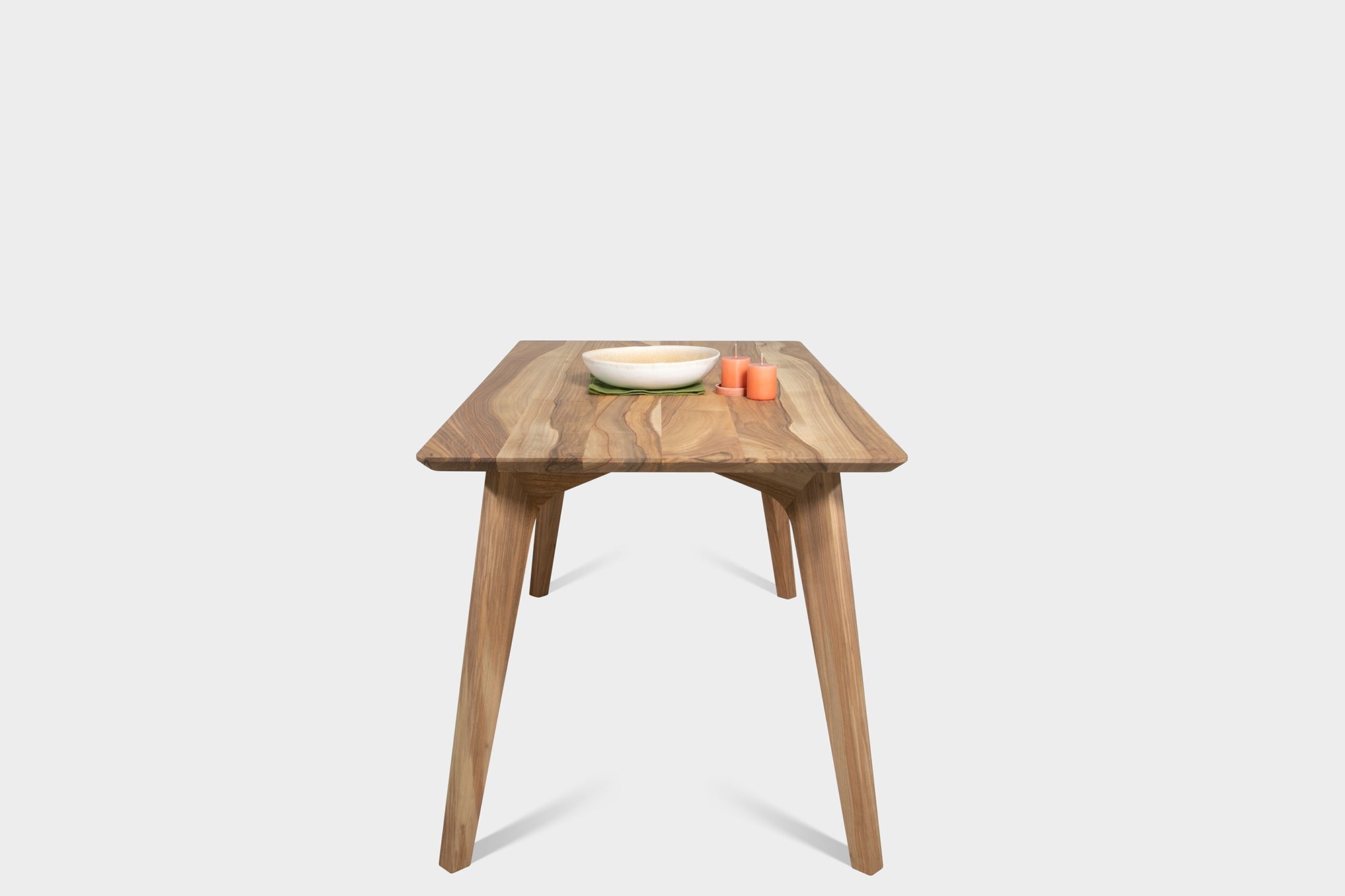 AMBER S | Walnut Extendable Dining Table