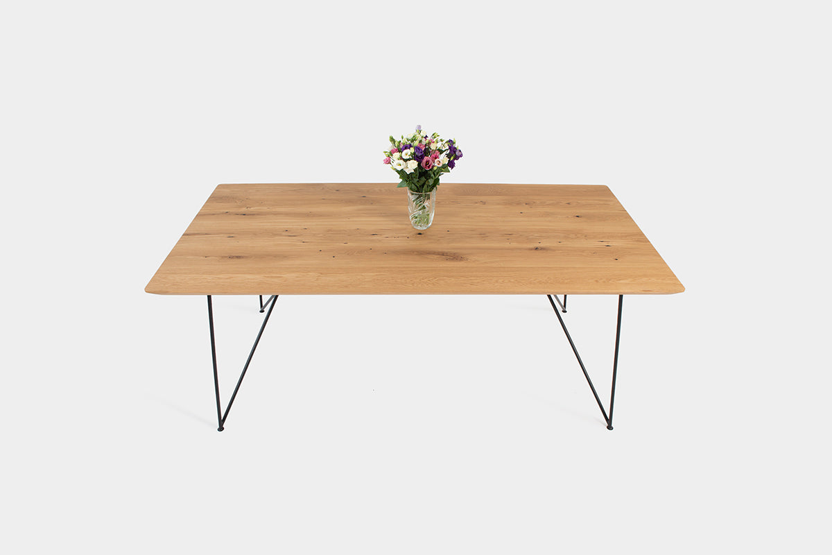 AEMILIA Dining Table
